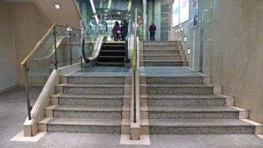 escalatorview02-bottom_900